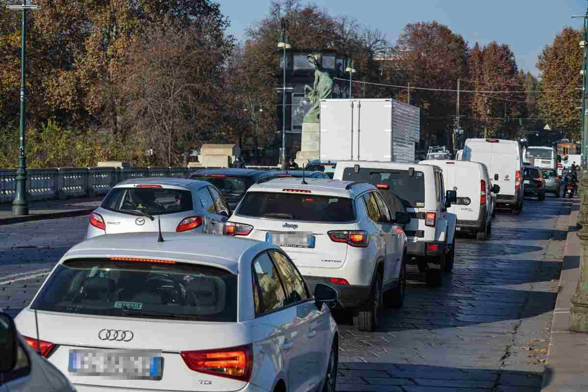 Assicurazione auto, si paga anche così