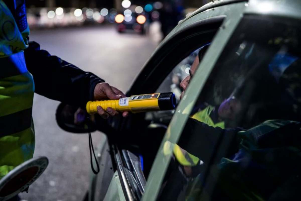 Etilometro sanzioni previste posto di blocco