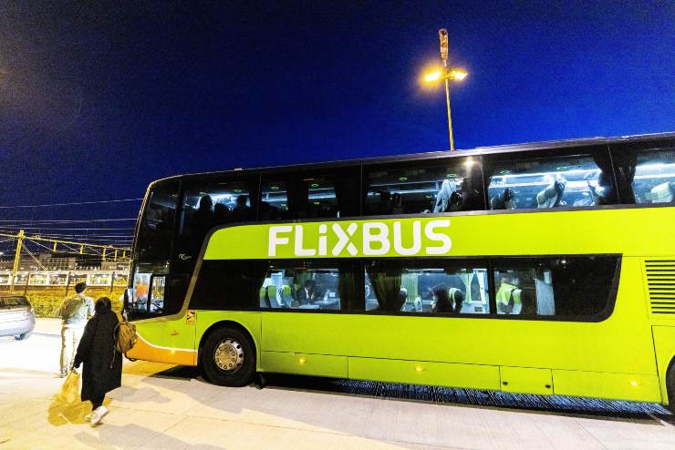 Autobus Flixbus terrore Polizia Veneto Tesla Polstrada