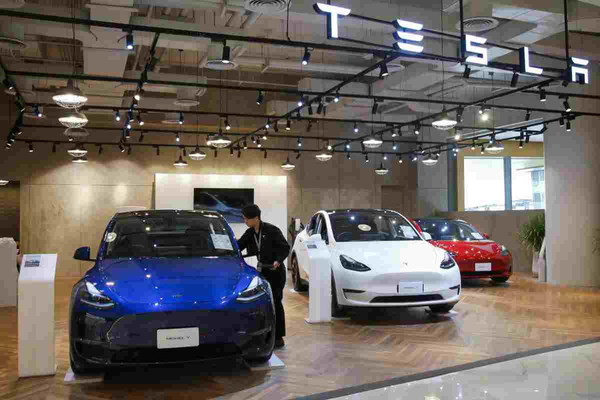 Tesla Model Y auto più venduta al mondo