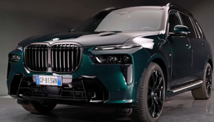 BMW X7 Poldo Dog Couture novità cane SUV