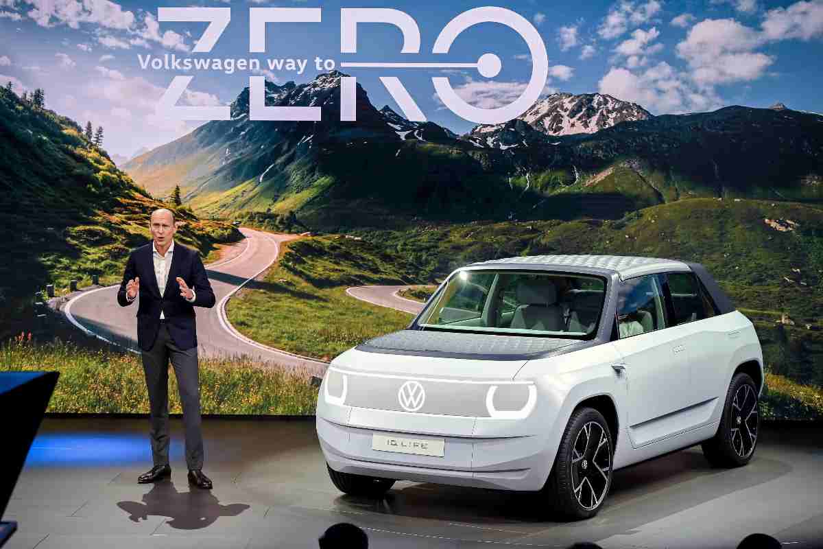 Volkswagen progetto Auto elettrica low cost