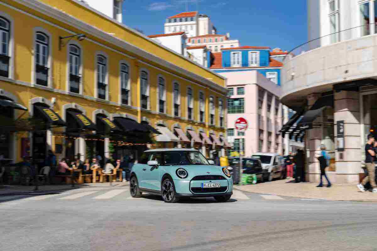 Il nuovo allestimento della MINI Cooper S a benzina