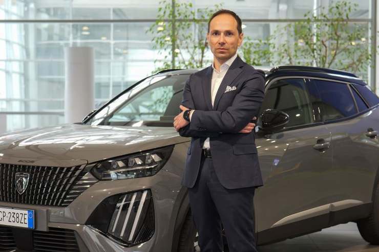 Peugeot Managing Director Alessio Scutari novità Stellantis Francia