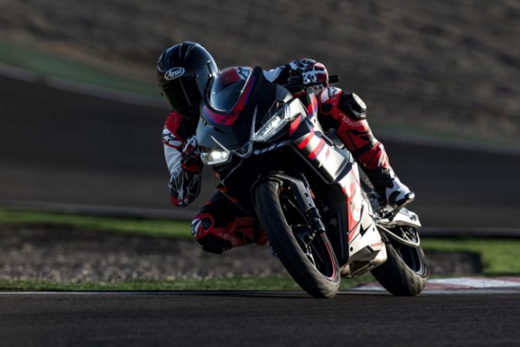 Aprilia RS 457 moto novità neopatentati MotoGP