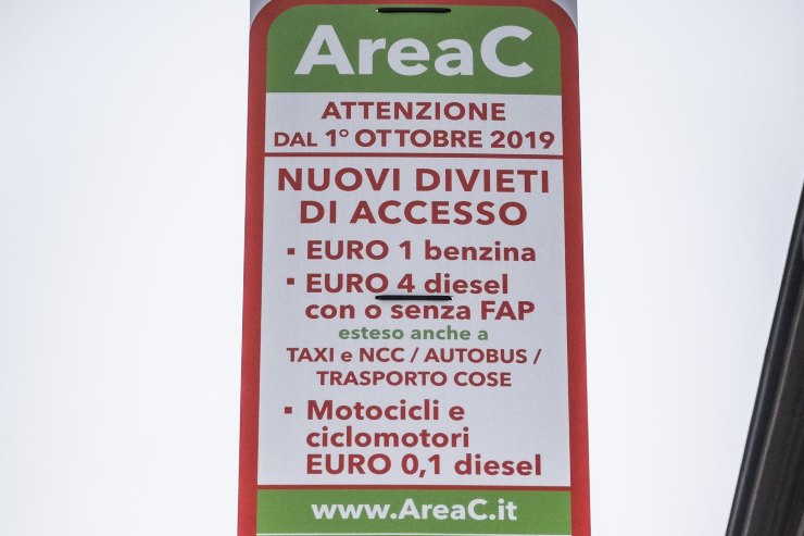 Stop auto circolazione auto gasolio diesel Euro6 Milano