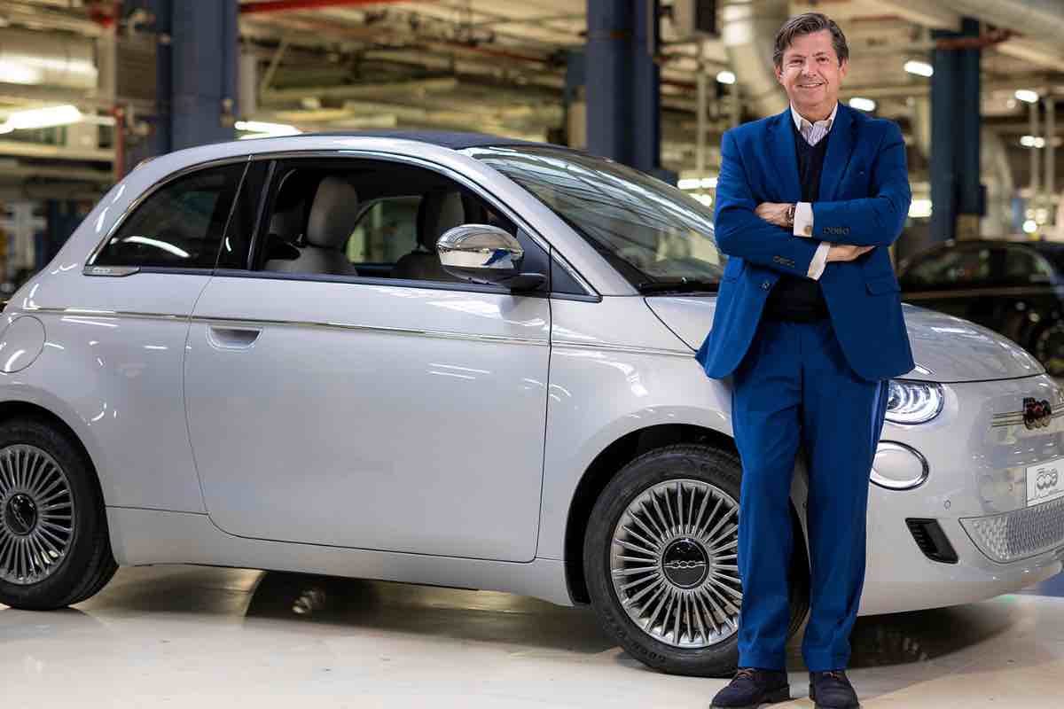 Fiat omaggia impianto Mirafiori 500