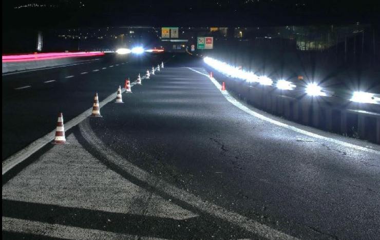 Autostrade sistema a luce radente sicurezza