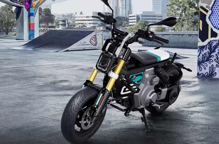 BMW CE 02 nuova moto elettrica