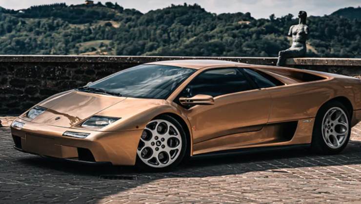 Lamborghini Diablo fari della Nissan