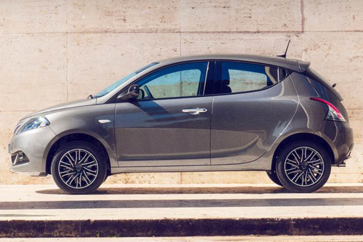 Lancia Ypsilon sconto ultime rimaste