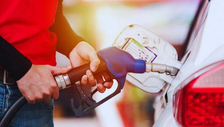 Benzina nel motore diesel cosa succede?