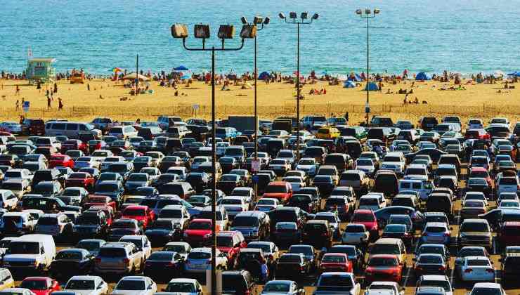 Parcheggiare spiaggia rischi