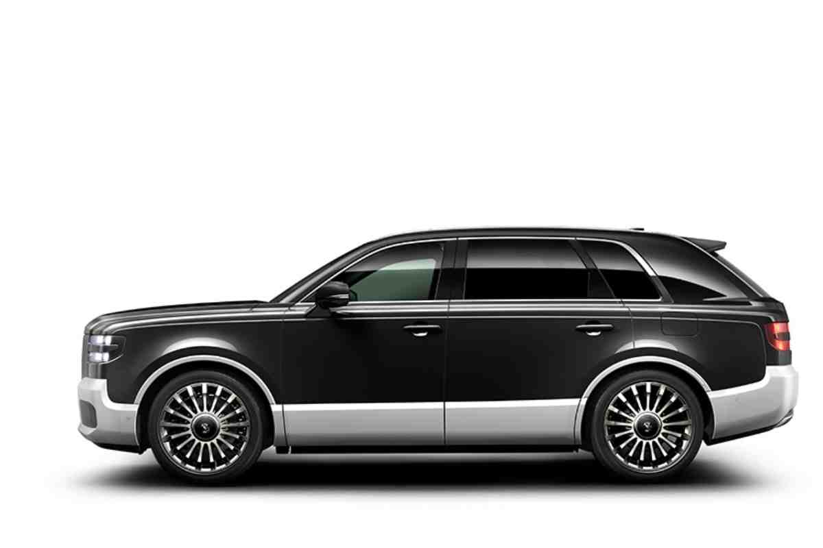 Nuovo SUV Toyota Century