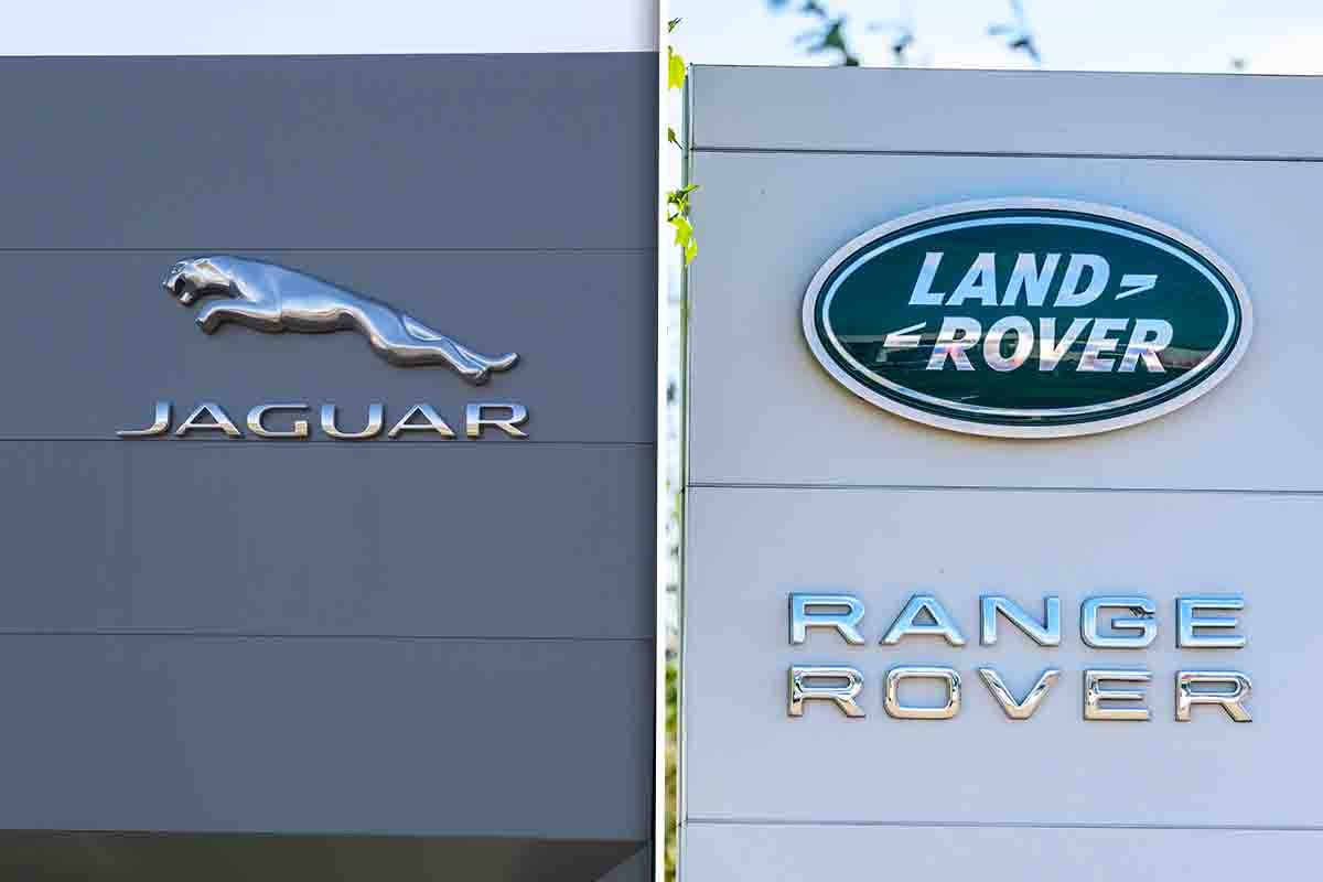 Jaguar e Land Rover, stop alla produzione