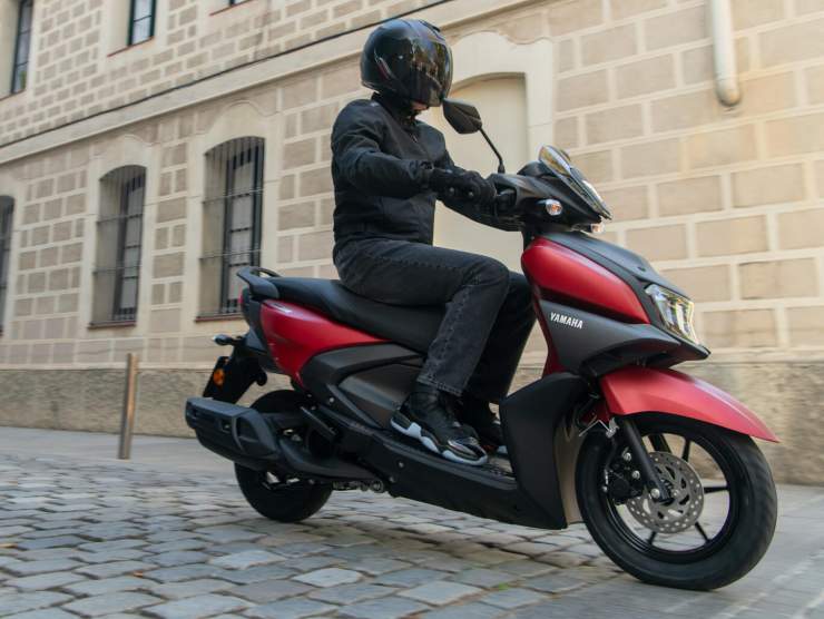 Yamaha RayZR occasione a un prezzo unico