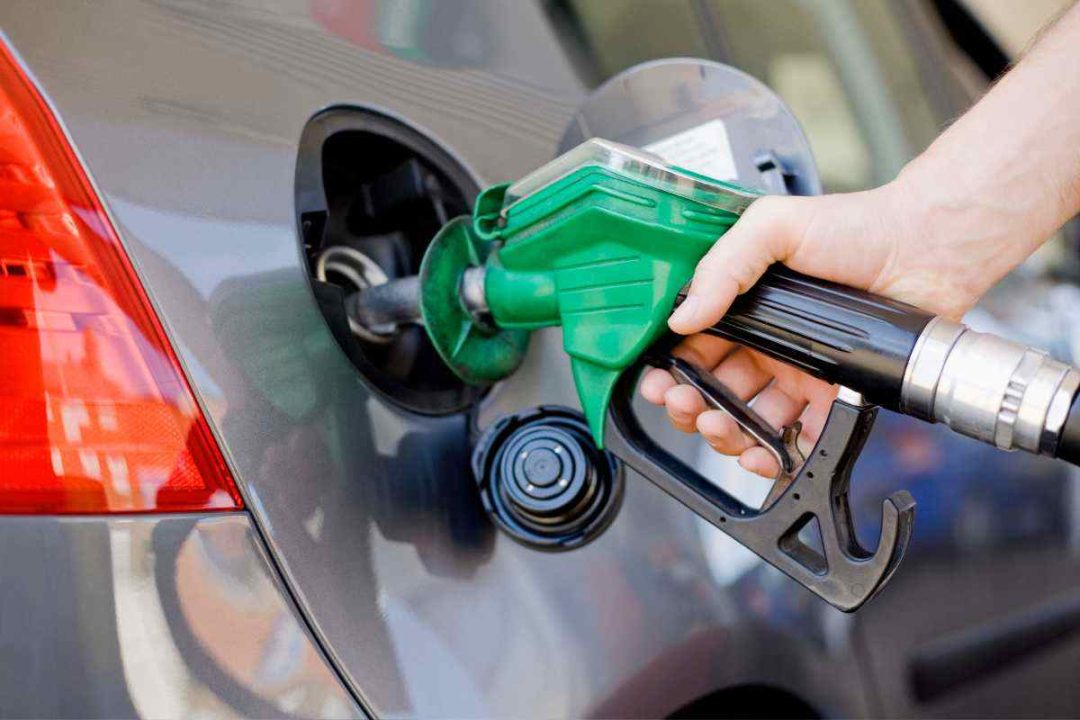 Dove pagare meno benzina e diesel