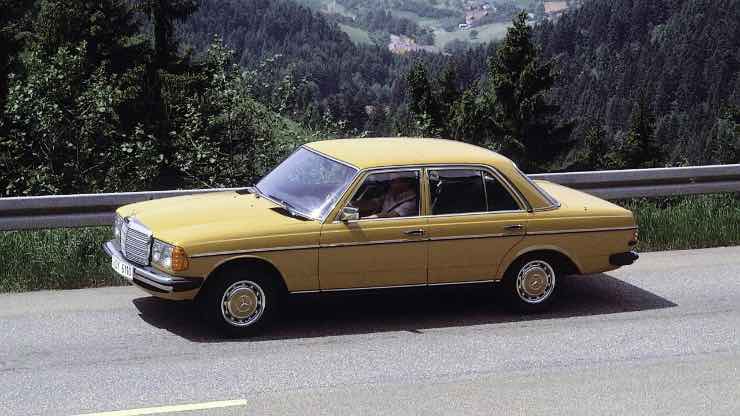 Mercedes auto ritrovamento