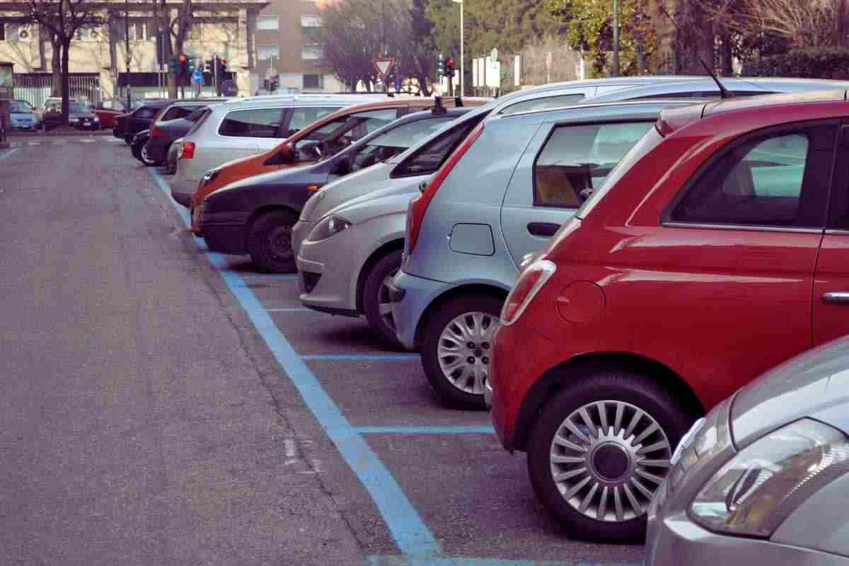 auto è un "vizio" orrendo che abbiamo tutti in città