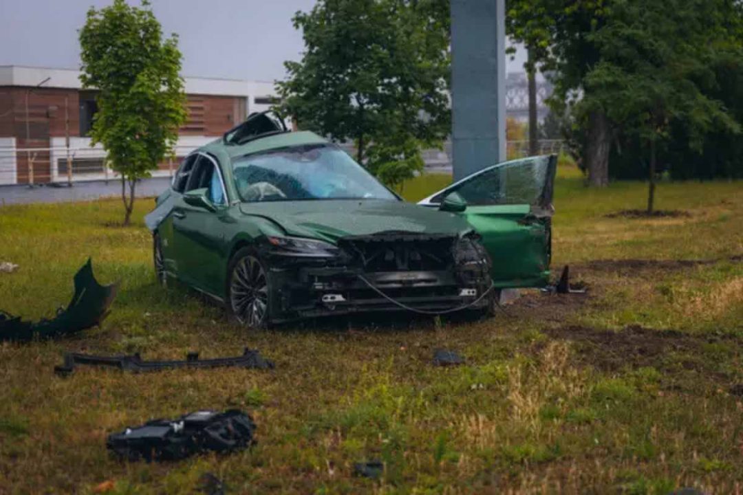 Incidente Tesla disastro danni