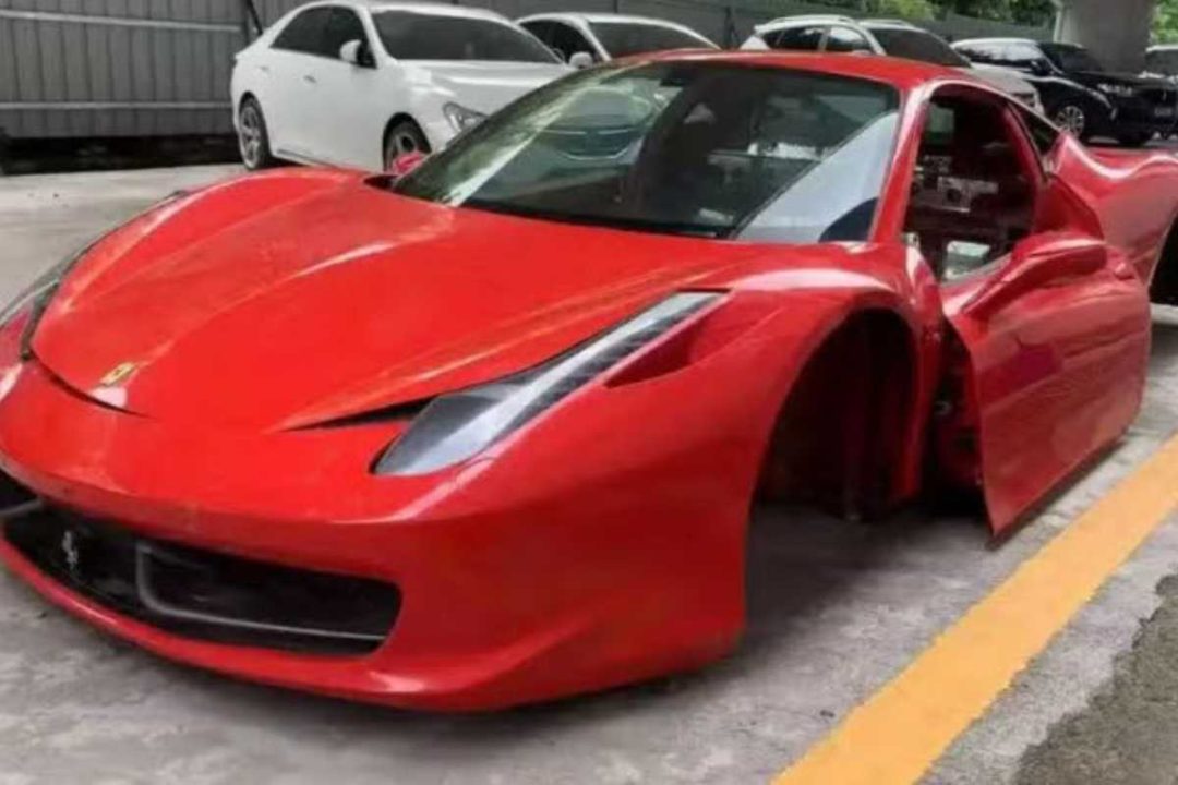 Ferrari 458 costa come una Dacia Duster